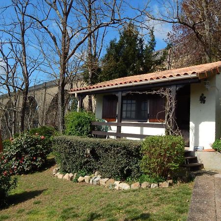 The Petite Chalet Chambre D'Hotes L'Isle-Jourdain  外观 照片