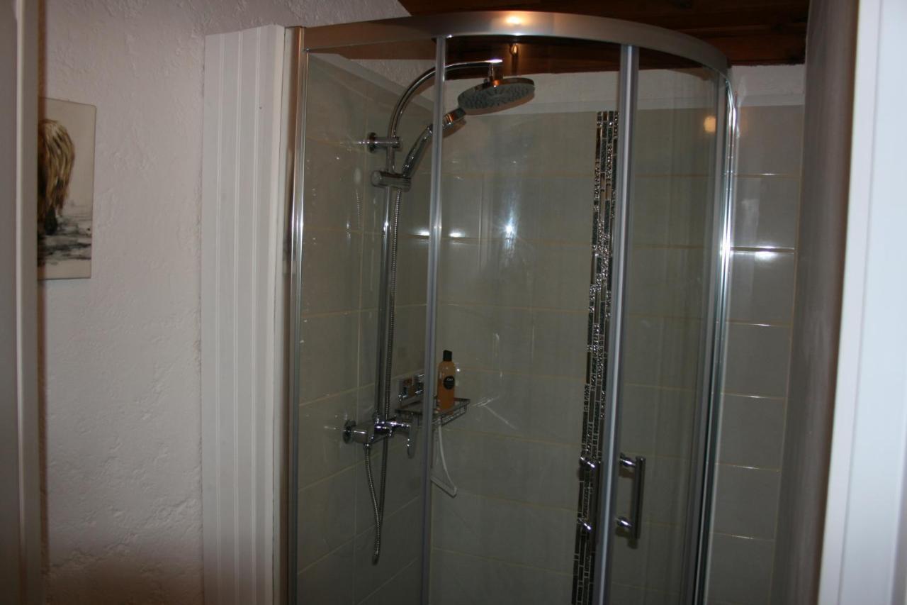 The Petite Chalet Chambre D'Hotes L'Isle-Jourdain  外观 照片