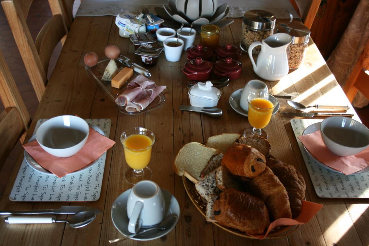 The Petite Chalet Chambre D'Hotes L'Isle-Jourdain  外观 照片